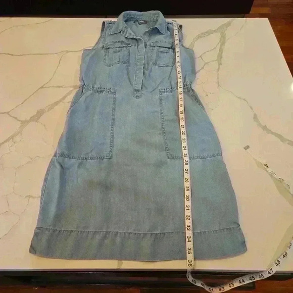 Neiman Marcus Sleeveless Collared 1/2 Button Down Jean Dress Blue Size Small - Picture 4 of 9